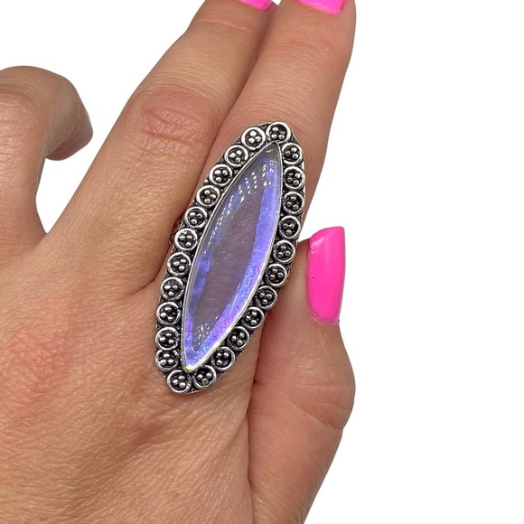 Elegant Silver and Purple Statement Ring - Picture 9 of 9